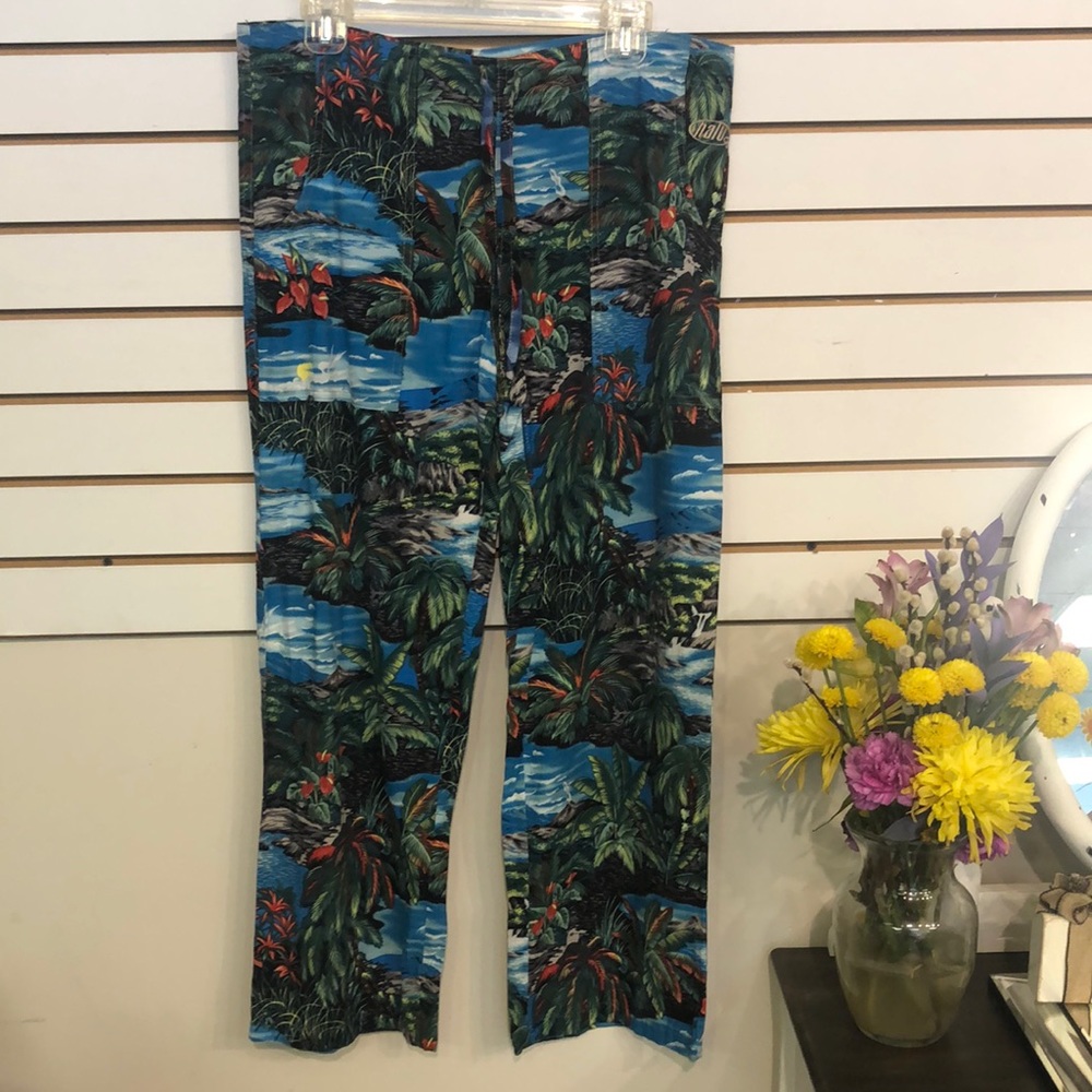 Nalu Pant